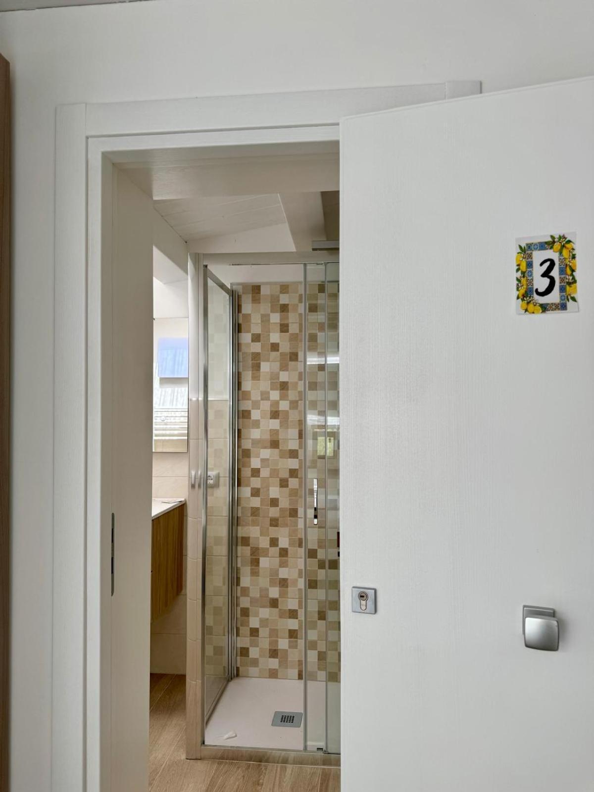 Terrasini Center Apartments Екстер'єр фото