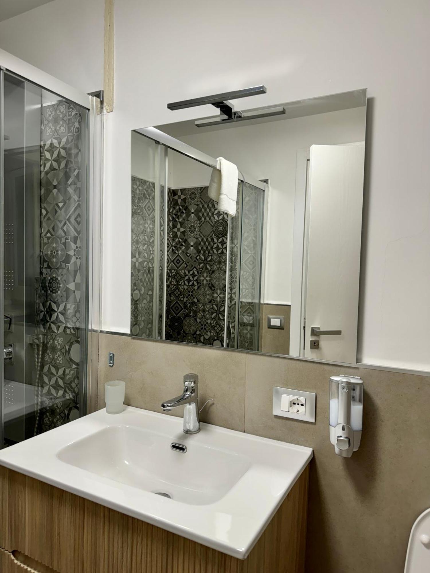Terrasini Center Apartments Екстер'єр фото