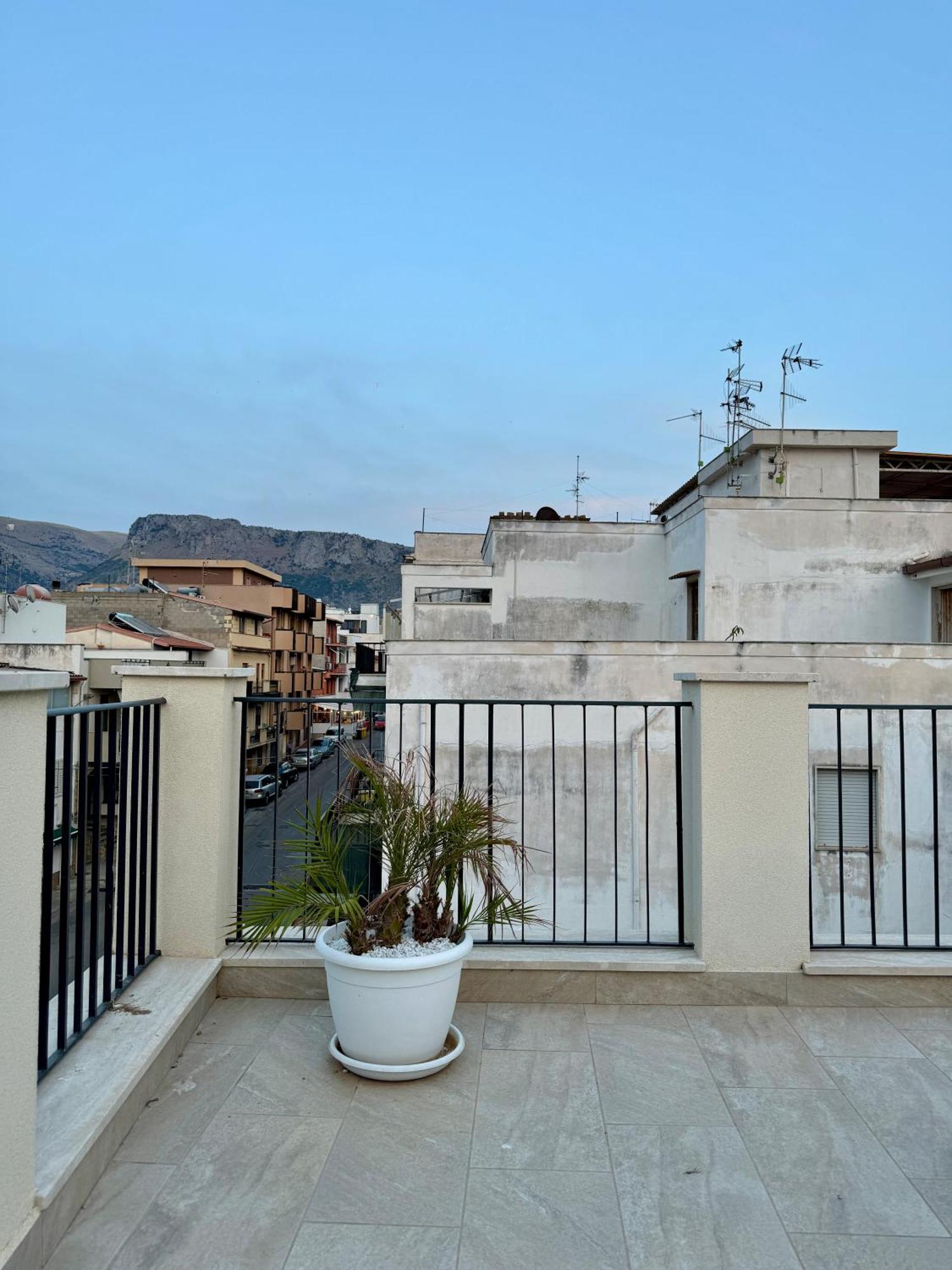 Terrasini Center Apartments Екстер'єр фото